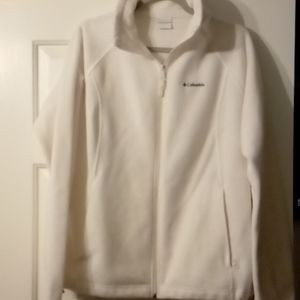 Cream columbia jacket non lined